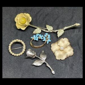 Vintage Floral Brooch Lot